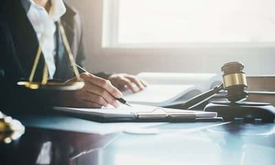 In tali casi, l'avvocato può agire come mediatore o negoziatore